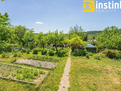 Prodej stavebního pozemku 1269 m²