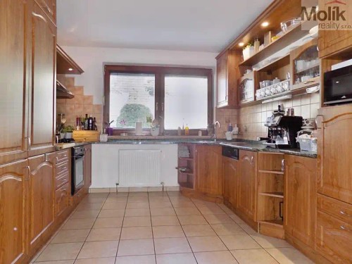 Prodej domu 190 m², pozemek 1140 m²