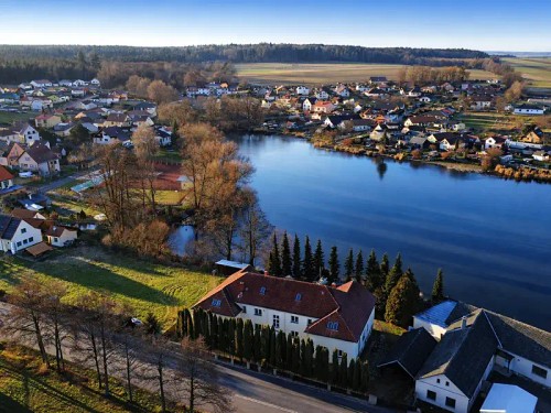 Prodej domu 878 m², pozemek 1752 m²