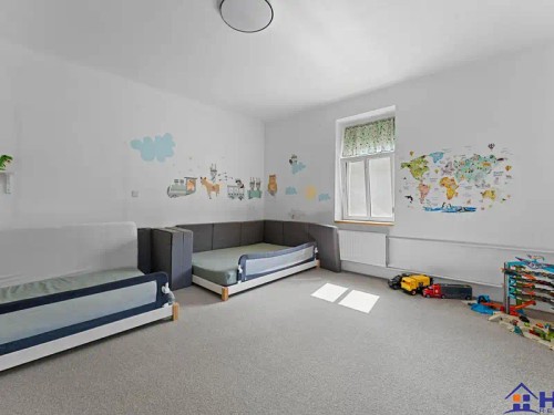 Prodej domu 330 m², pozemek 701 m²