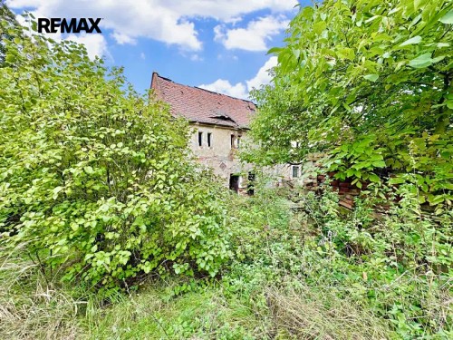 Prodej stavebního pozemku 889 m²
