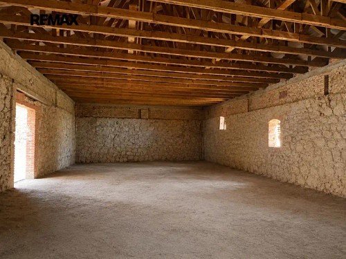 Prodej zemědělské usedlosti 725 m², pozemek 7880 m²