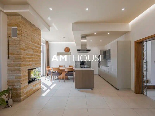 Prodej domu 330 m², pozemek 1277 m²