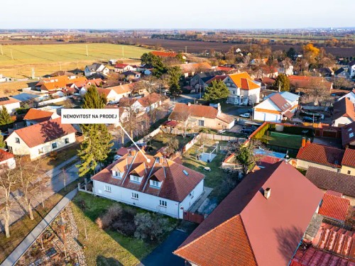 Prodej domu 180 m², pozemek 812 m²