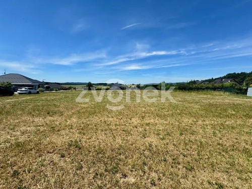 Prodej stavebního pozemku 1058 m²