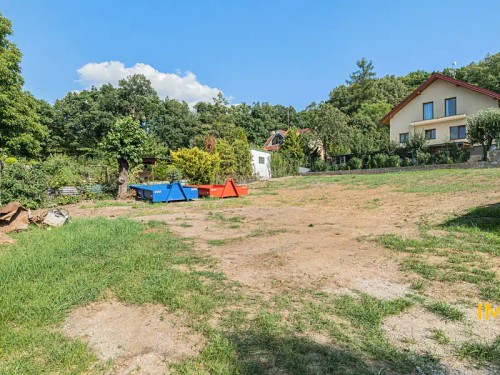 Prodej stavebního pozemku 1056 m²