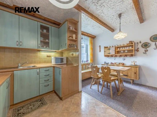 Prodej domu 216 m², pozemek 905 m²