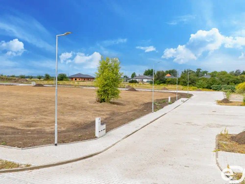 Prodej stavebního pozemku 819 m²
