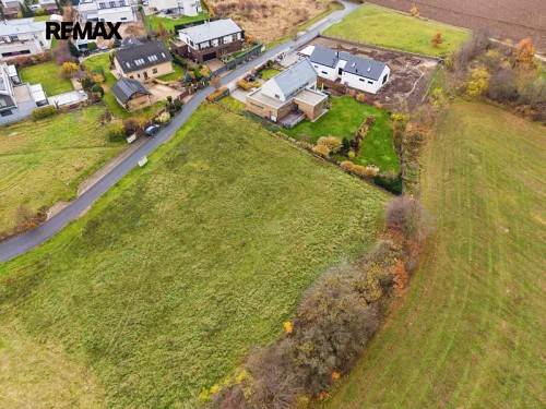 Prodej stavebního pozemku 1760 m²