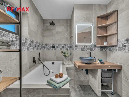 Prodej domu 197 m², pozemek 573 m²