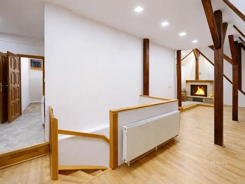 Prodej bytu 4+kk 158 m²