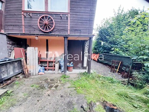 Prodaná  chata 64 m², pozemek 464 m²