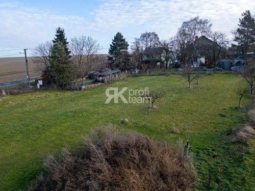 Prodej stavebního pozemku 1004 m²