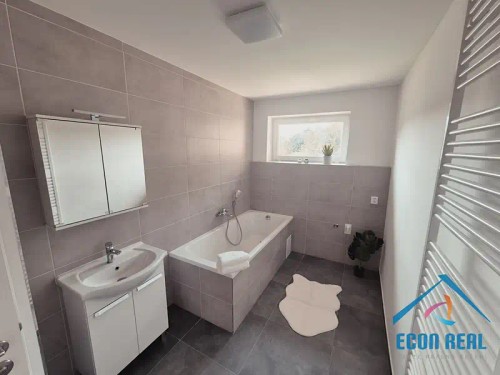 Prodej domu 300 m², pozemek 2815 m²