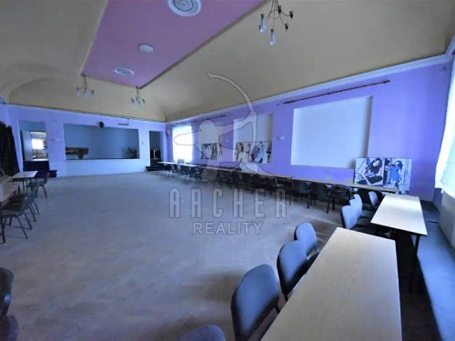 Prodej domu 770 m², pozemek 1076 m²