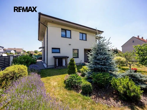 Prodej domu 234 m², pozemek 715 m²