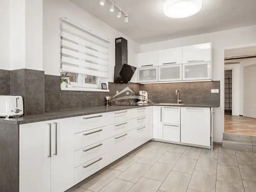 Prodej domu 480 m², pozemek 1454 m²