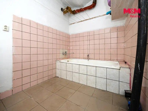 Prodej domu 194 m², pozemek 6657 m²