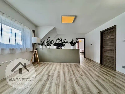 Prodej domu 240 m², pozemek 677 m²