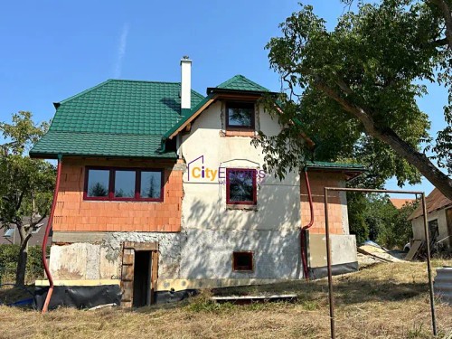 Prodej domu 204 m², pozemek 2647 m²
