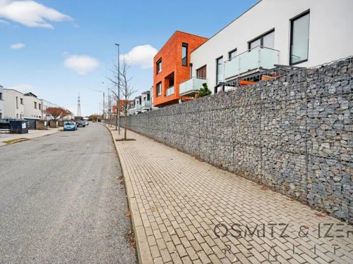Prodej bytu 1+kk 70 m²