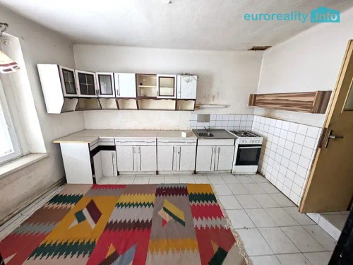 Prodej zemědělské usedlosti 300 m², pozemek 2467 m²