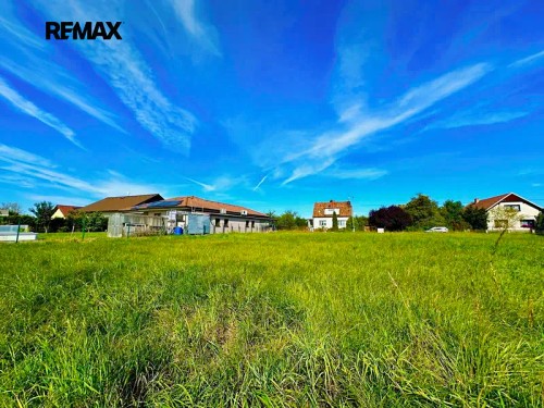 Prodej stavebního pozemku 796 m²