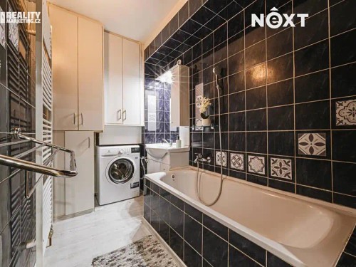 Prodej domu 300 m², pozemek 1427 m²