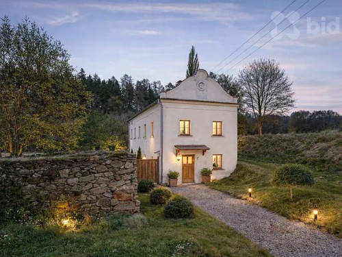 Prodej domu 950 m², pozemek 24944 m²