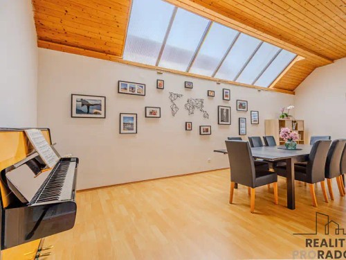 Prodej domu 342 m², pozemek 467 m²