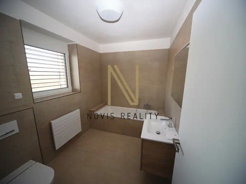 Prodej domu 233 m², pozemek 734 m²