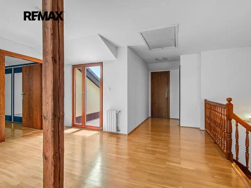 Prodej domu 570 m², pozemek 1464 m²