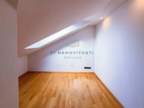 Prodej bytu 2+kk 102 m²