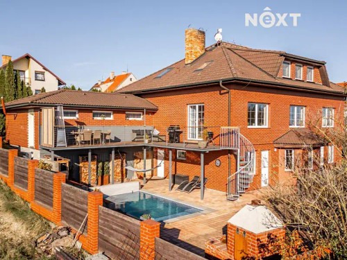 Prodej domu 348 m², pozemek 943 m²