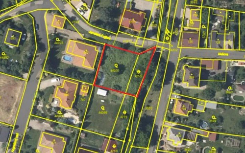 Prodej stavebního pozemku 873 m²