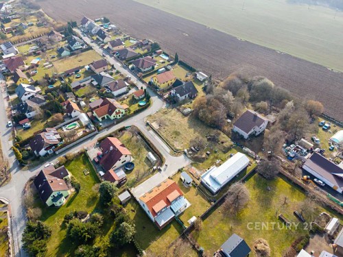 Prodej stavebního pozemku 962 m²