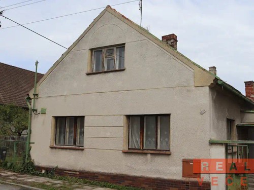 Prodej domu 180 m², pozemek 702 m²
