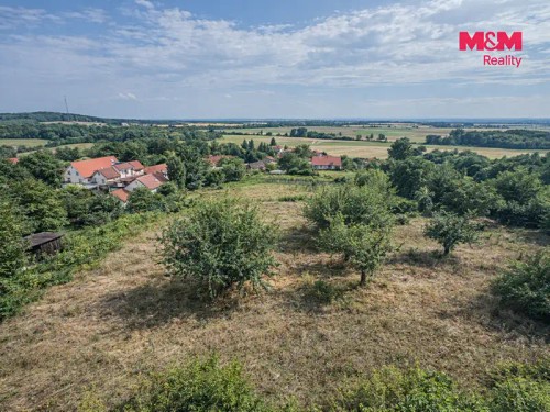 Prodej stavebního pozemku 1185 m²