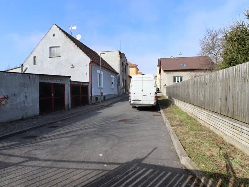 Prodej stavebního pozemku 869 m²