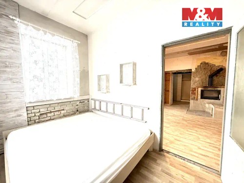 Prodej chalupy 105 m², pozemek 318 m²