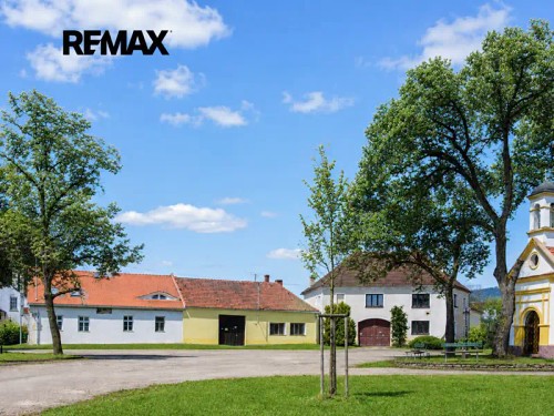 Prodej stavebního pozemku 1463 m²