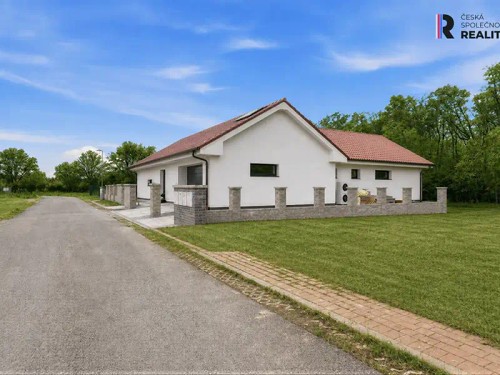 Prodej domu 200 m², pozemek 900 m²