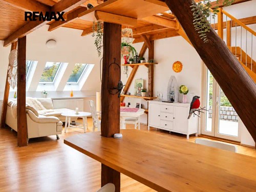 Prodej domu 272 m², pozemek 143 m²