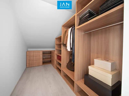 Prodej domu 385 m², pozemek 1560 m²