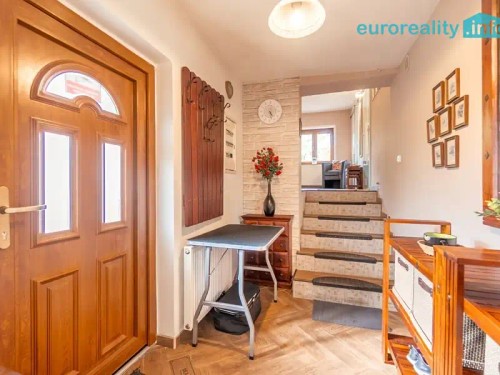 Prodej domu 196 m², pozemek 2259 m²