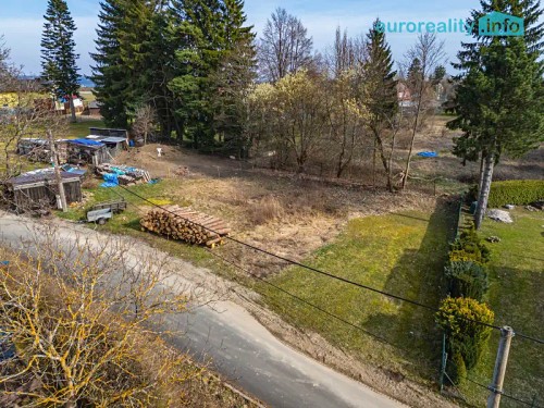 Prodej stavebního pozemku 1035 m²