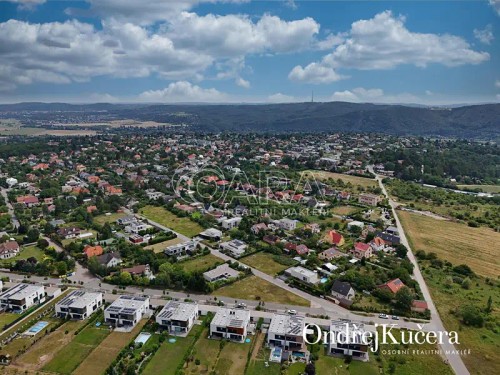 Prodej stavebního pozemku 6657 m²