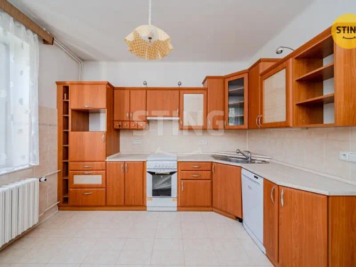 Prodej vily 310 m², pozemek 535 m²