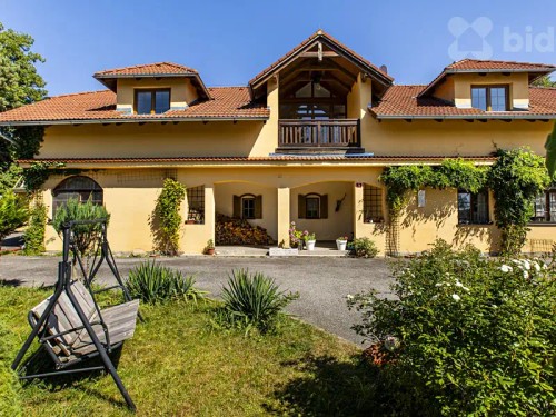Prodej domu 280 m², pozemek 1170 m²