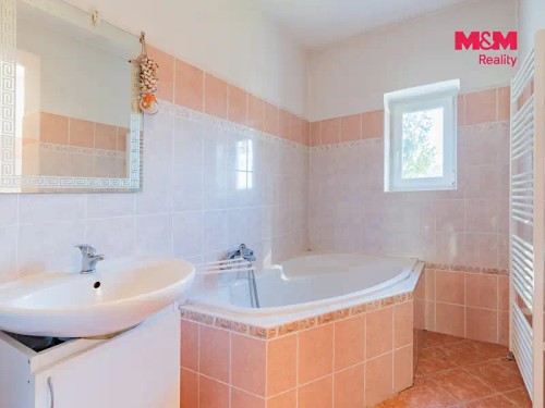 Prodej domu 364 m², pozemek 613 m²